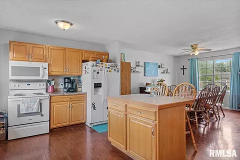 26 Groton Dr, Springfield, IL 62702 photo 10