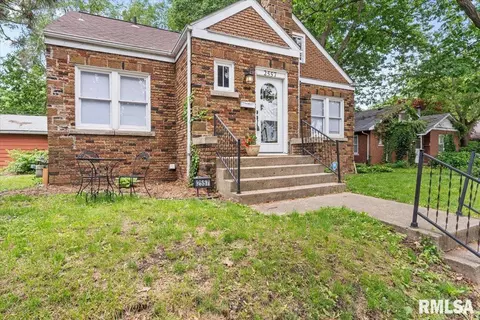 2557 S 6th St, Springfield, IL 62703 photo 2
