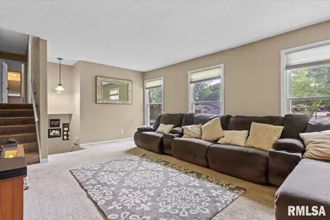 25 Claymont Ct, Springfield, IL 62704 photo 5