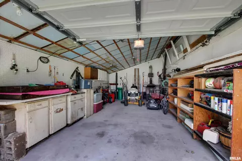 130 S State St, Mendon, IL 62351 photo 19
