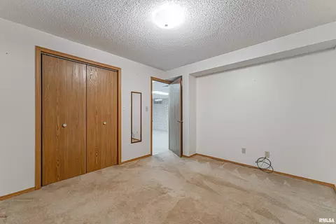 Bedroom - 133 Buckhorn Dr, Springfield, IL 62707 photo 6 of 6