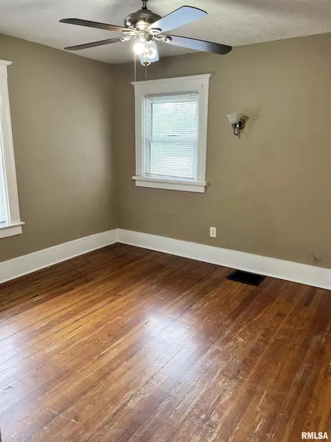 Other - 626 W Edwards St, Springfield, IL 62704 photo 2 of 2