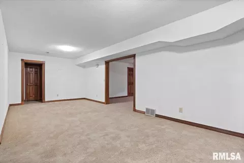 105 Timberridge Dr, Springfield, IL 62702 photo 31