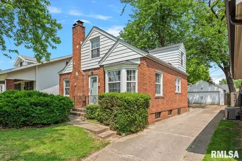 1928 N 5th St, Springfield, IL 62702