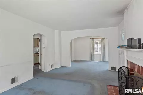 1928 N 5th St, Springfield, IL 62702 photo 5