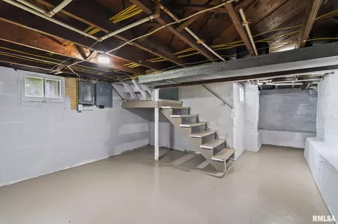 Other - 2352 E Converse Ave, Springfield, IL 62702 photo 6 of 12