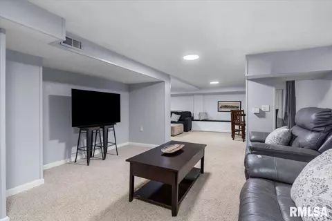 Other - 1501 Dial Ct, Springfield, IL 62704 photo 8 of 10