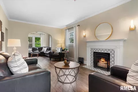 Living - 1501 Dial Ct, Springfield, IL 62704 photo 1 of 3