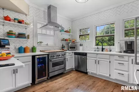 Kitchen - 1501 Dial Ct, Springfield, IL 62704 photo 1 of 3