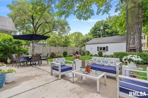 Exterior - 1501 Dial Ct, Springfield, IL 62704 photo 6 of 11