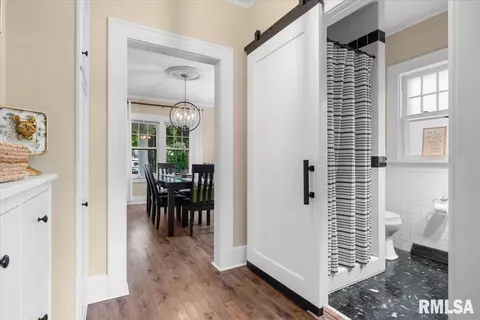 Entry Way - 1501 Dial Ct, Springfield, IL 62704 photo 3 of 3