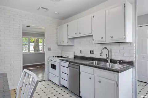 Kitchen - 1608 N 21st St, Springfield, IL 62702 photo 3 of 3