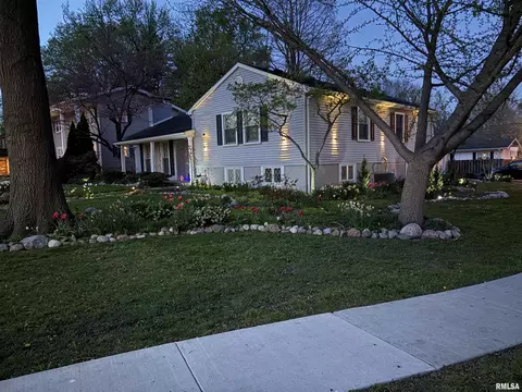 Exterior - 2236 Warson Rd, Springfield, IL 62704 photo 5 of 6