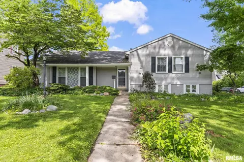 2236 Warson Rd, Springfield, IL 62704