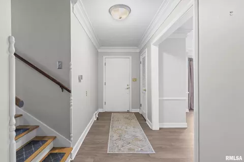 Entry Way - 2236 Warson Rd, Springfield, IL 62704 photo 1 of 3