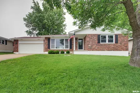 2905 Harrison St, Quincy, IL 62301