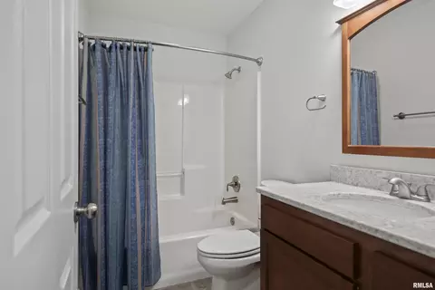 104 Messina Dr, Springfield, IL 62703 photo 12