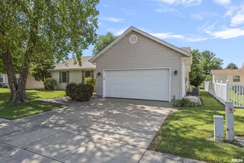 104 Messina Dr, Springfield, IL 62703 photo 2