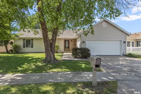 104 Messina Dr, Springfield, IL 62703