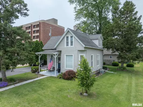 306 N Jefferson St, Abingdon, IL 61410