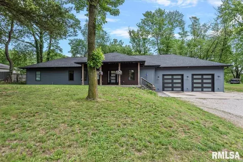 8090 State Route 29, Cantrall, IL 62625