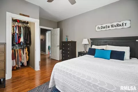 Bedroom - 1412 Walnut St, Springfield, IL 62704 photo 2 of 4