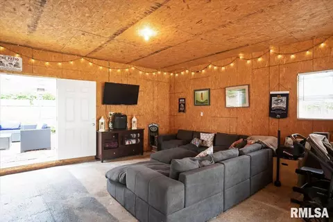Other - 1412 Walnut St, Springfield, IL 62704 photo 8 of 9
