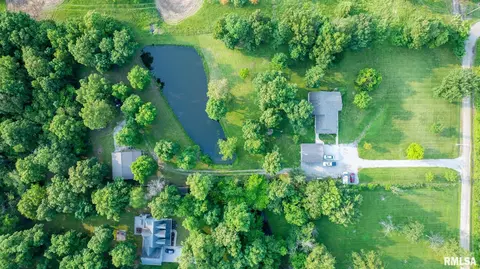 588 Deerfield Rd, Walnut Hill, IL 62893