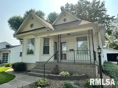 918 S Diamond St, Jacksonville, IL 62650