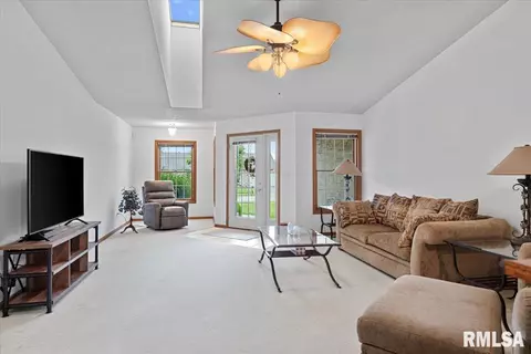 2809 Haggard Dr, Springfield, IL 62711 photo 5