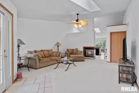 2809 Haggard Dr, Springfield, IL 62711 photo 3