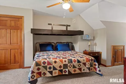 Bedroom - 7 Marshall Ct, Springfield, IL 62712 photo 2 of 7