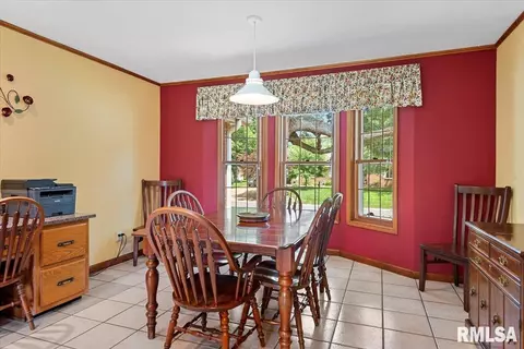 Dining - 7 Marshall Ct, Springfield, IL 62712 photo 2 of 2