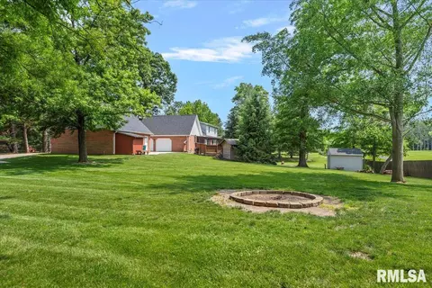 Exterior - 7 Marshall Ct, Springfield, IL 62712 photo 8 of 17