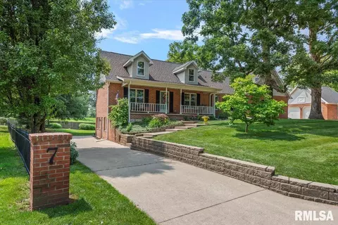 Exterior - 7 Marshall Ct, Springfield, IL 62712 photo 2 of 17