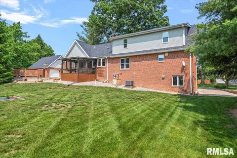 Exterior - 7 Marshall Ct, Springfield, IL 62712 photo 16 of 17