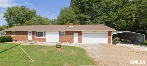 308 E School St, Camp Point, IL 62320