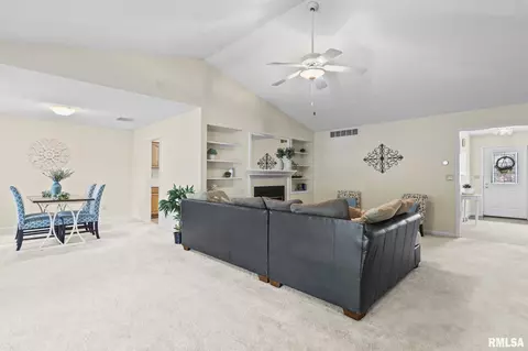 2205 Pond Mill Ct, Springfield, IL 62704 photo 7