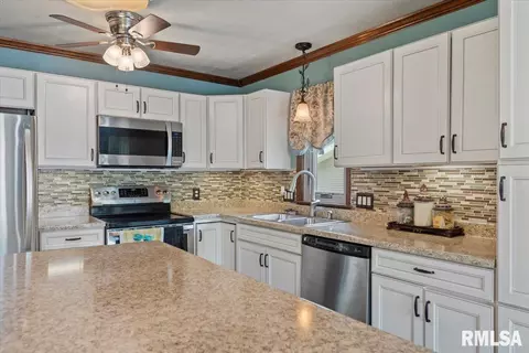415 Brandywine Rd, Springfield, IL 62704 photo 9