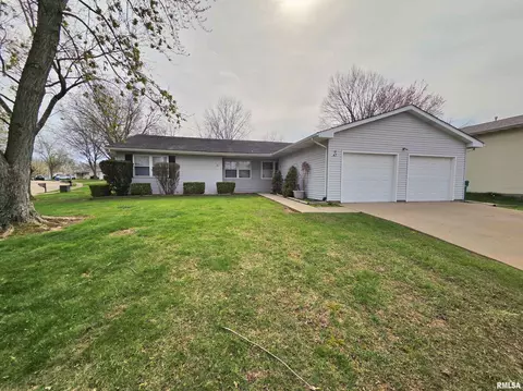 45-47 Holliday Rd, Springfield, IL 62702