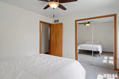 Bedroom - 6723 Phlox Dr, Springfield, IL 62712 photo 8 of 12