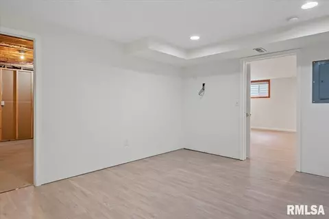 Bedroom - 6723 Phlox Dr, Springfield, IL 62712 photo 12 of 12
