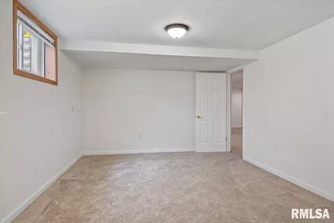 Bedroom - 6723 Phlox Dr, Springfield, IL 62712 photo 10 of 12
