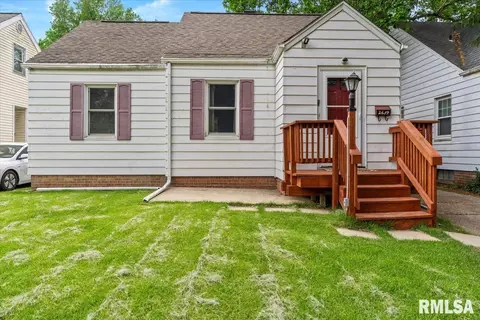 2639 S 8th St, Springfield, IL 62703