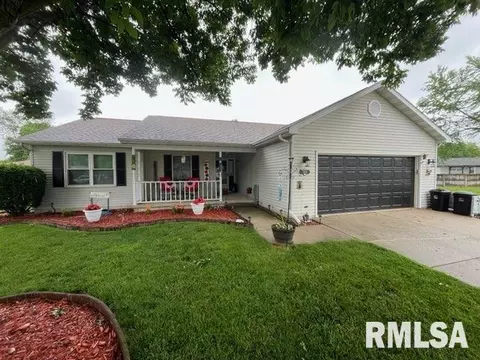 2405 Glencoe St, Springfield, IL 62704