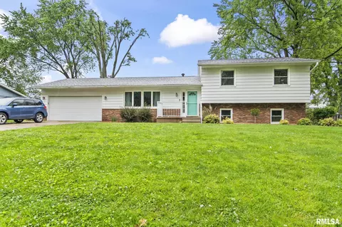 9 Iroquois St, Springfield, IL 62711 photo 3