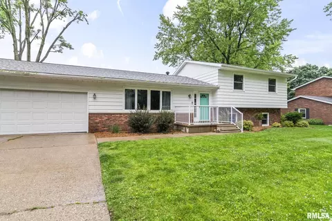 9 Iroquois St, Springfield, IL 62711 photo 2
