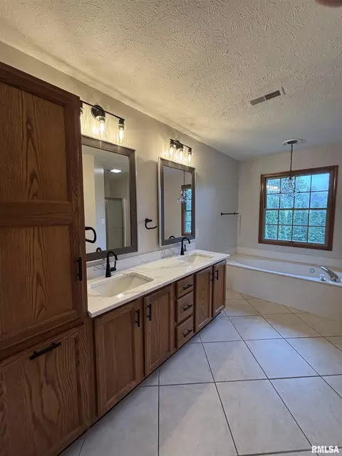 2116 Renwick Dr, Springfield, IL 62704 photo 20