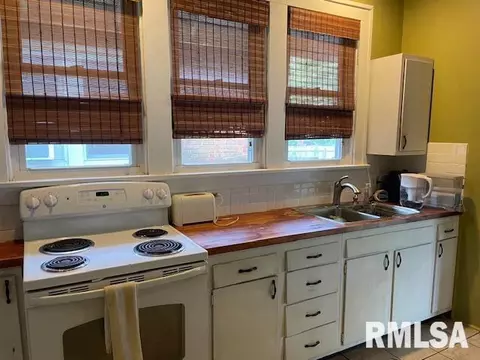 1443 N 3rd St, Springfield, IL 62702 photo 10