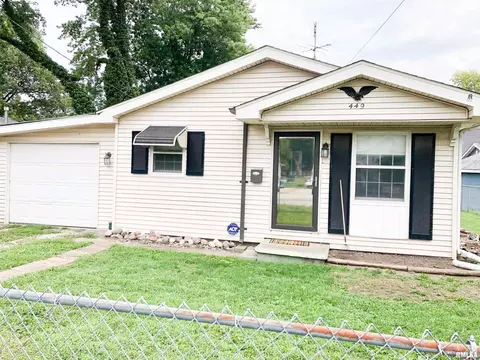 449 S 5th St, Auburn, IL 62615